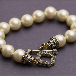 Heidi Daus pearl bracelet